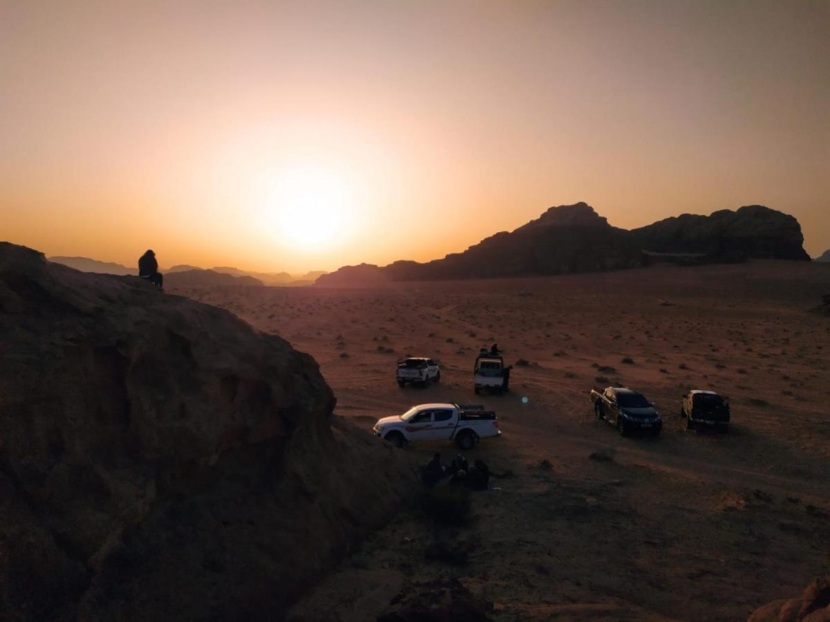 Hotel Omar Ghazi Camp Wadi Rum Exterior foto