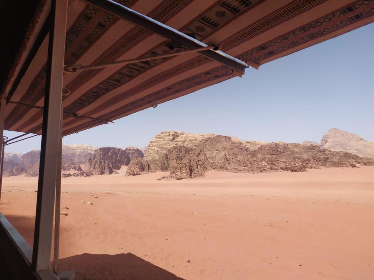 Hotel Omar Ghazi Camp Wadi Rum Exterior foto