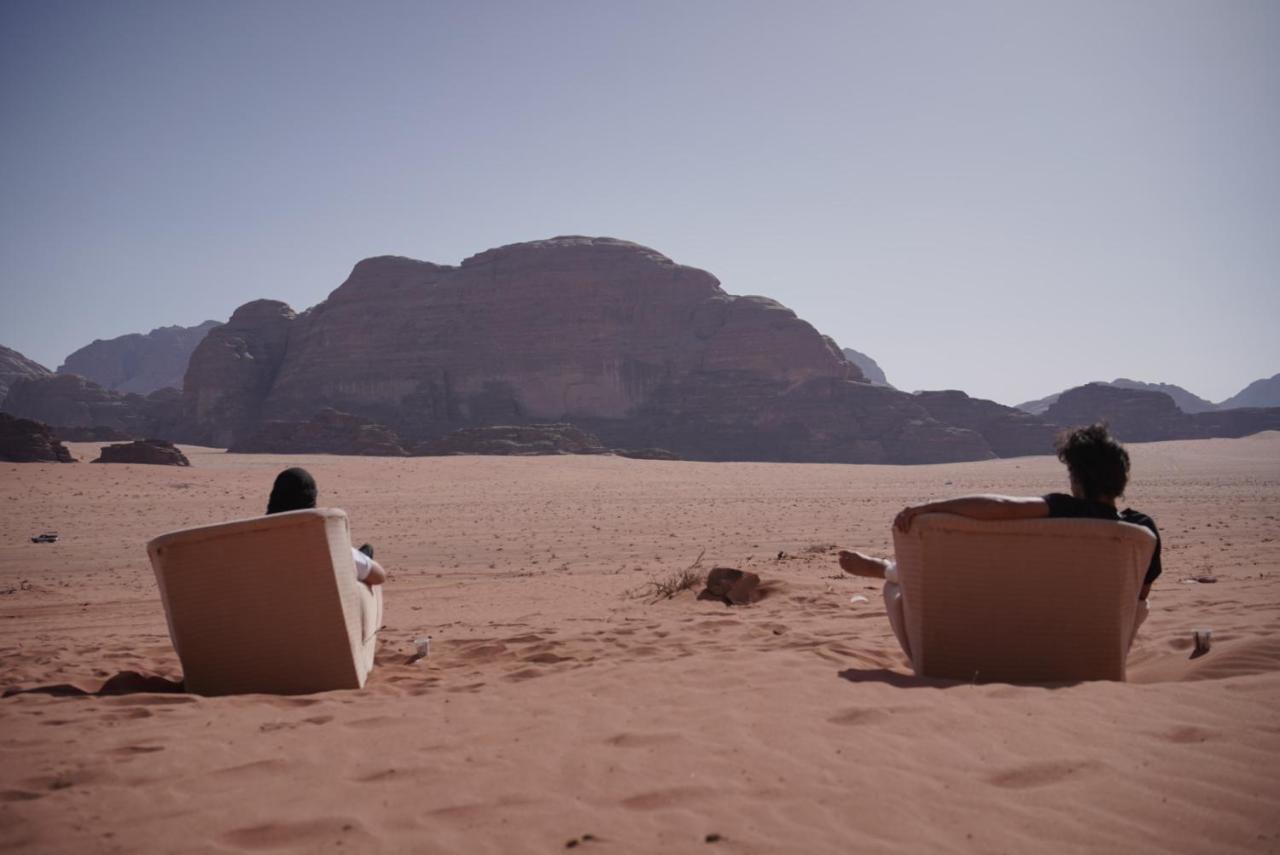 Hotel Omar Ghazi Camp Wadi Rum Exterior foto