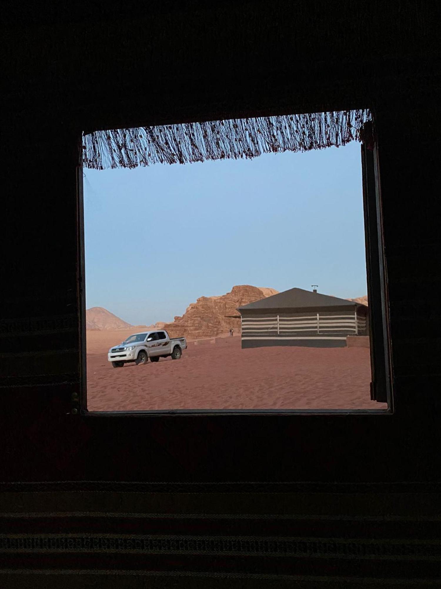 Hotel Omar Ghazi Camp Wadi Rum Exterior foto