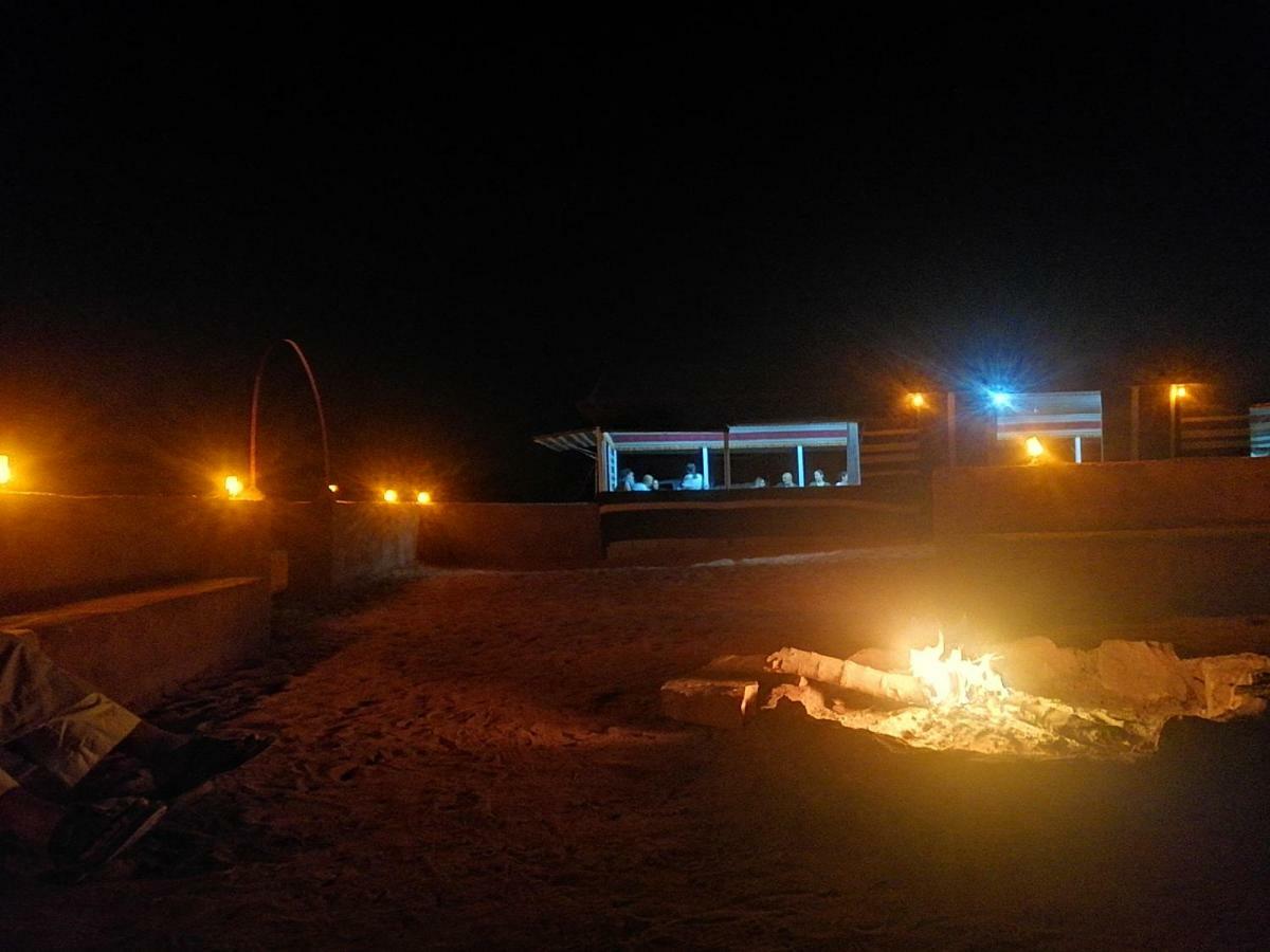 Hotel Omar Ghazi Camp Wadi Rum Exterior foto